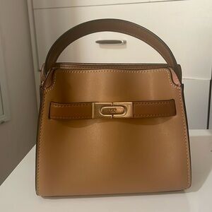 Tory Burch petite Lee Radziwill